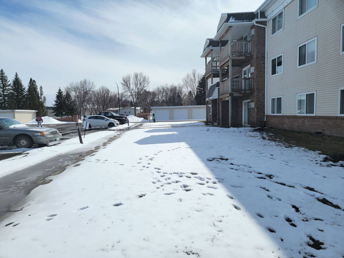 Apartment for rent at 318-408 17th St NW, East Grand Forks, MN 56721