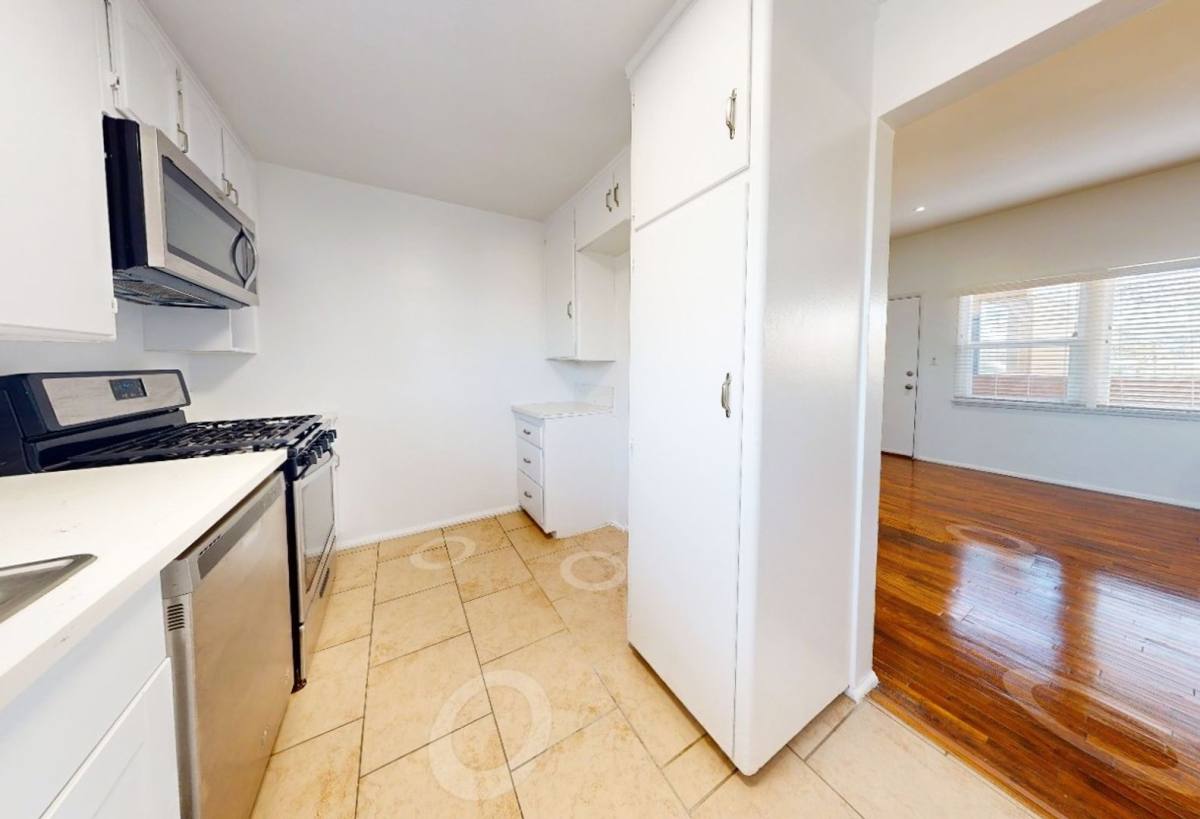 Apartment for rent at 1951 Frank St, Santa Monica, CA 90404