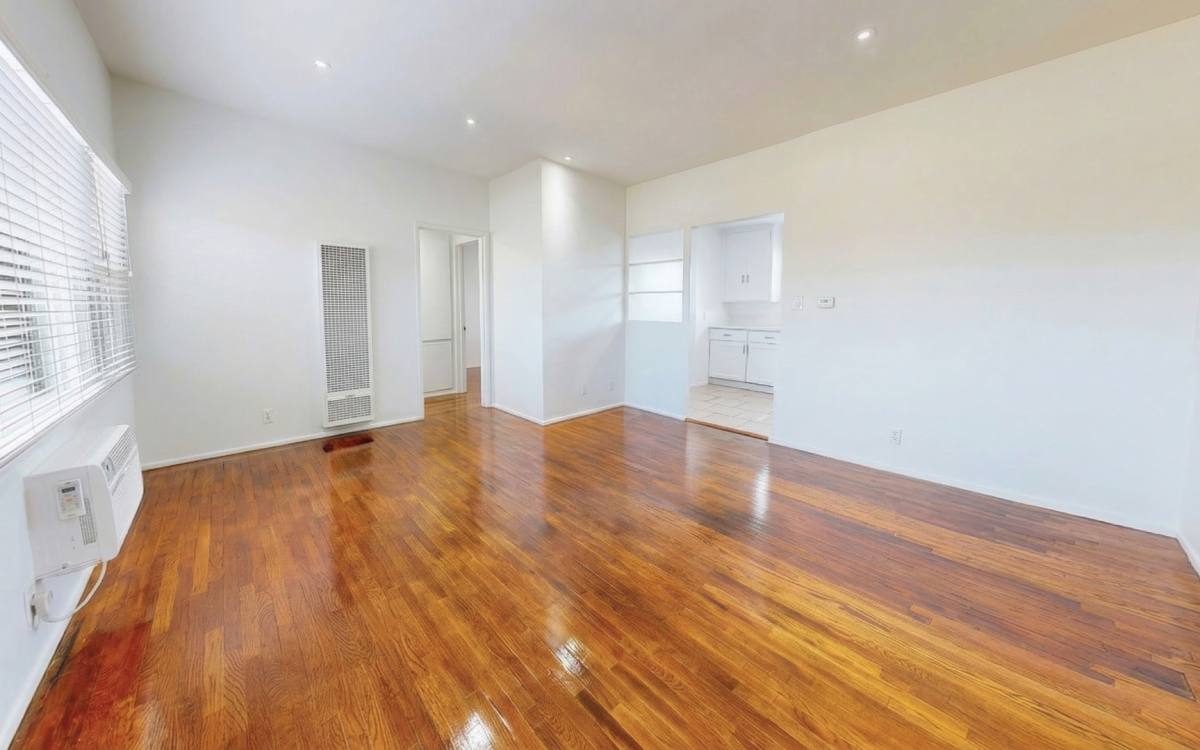 Apartment for rent at 1951 Frank St, Santa Monica, CA 90404
