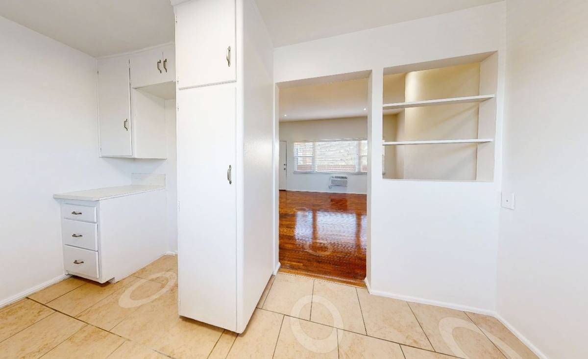 Apartment for rent at 1951 Frank St, Santa Monica, CA 90404