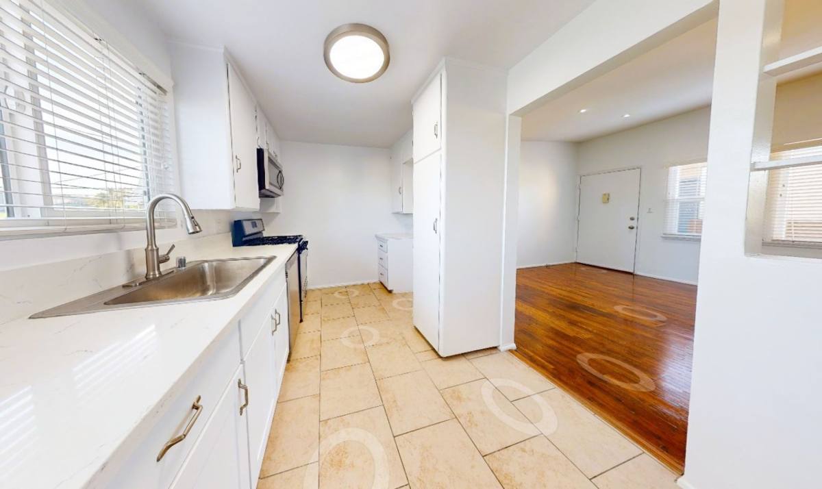 Apartment for rent at 1951 Frank St, Santa Monica, CA 90404