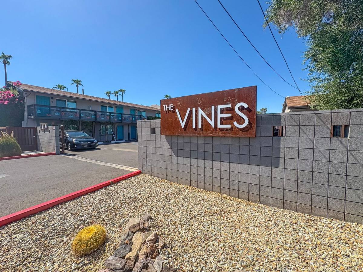 Apartment for rent at 1110 E Highland Ave, Phoenix, AZ 85014