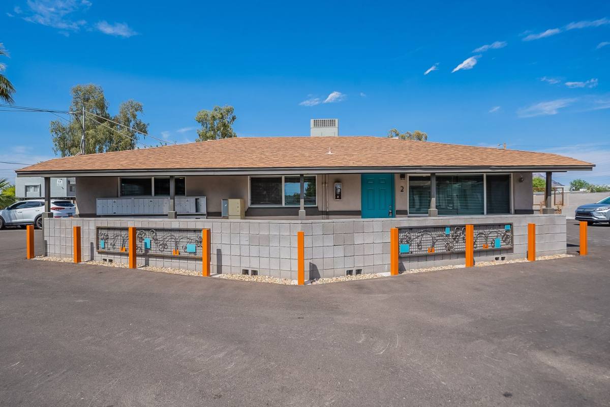 Apartment for rent at 1110 E Highland Ave, Phoenix, AZ 85014