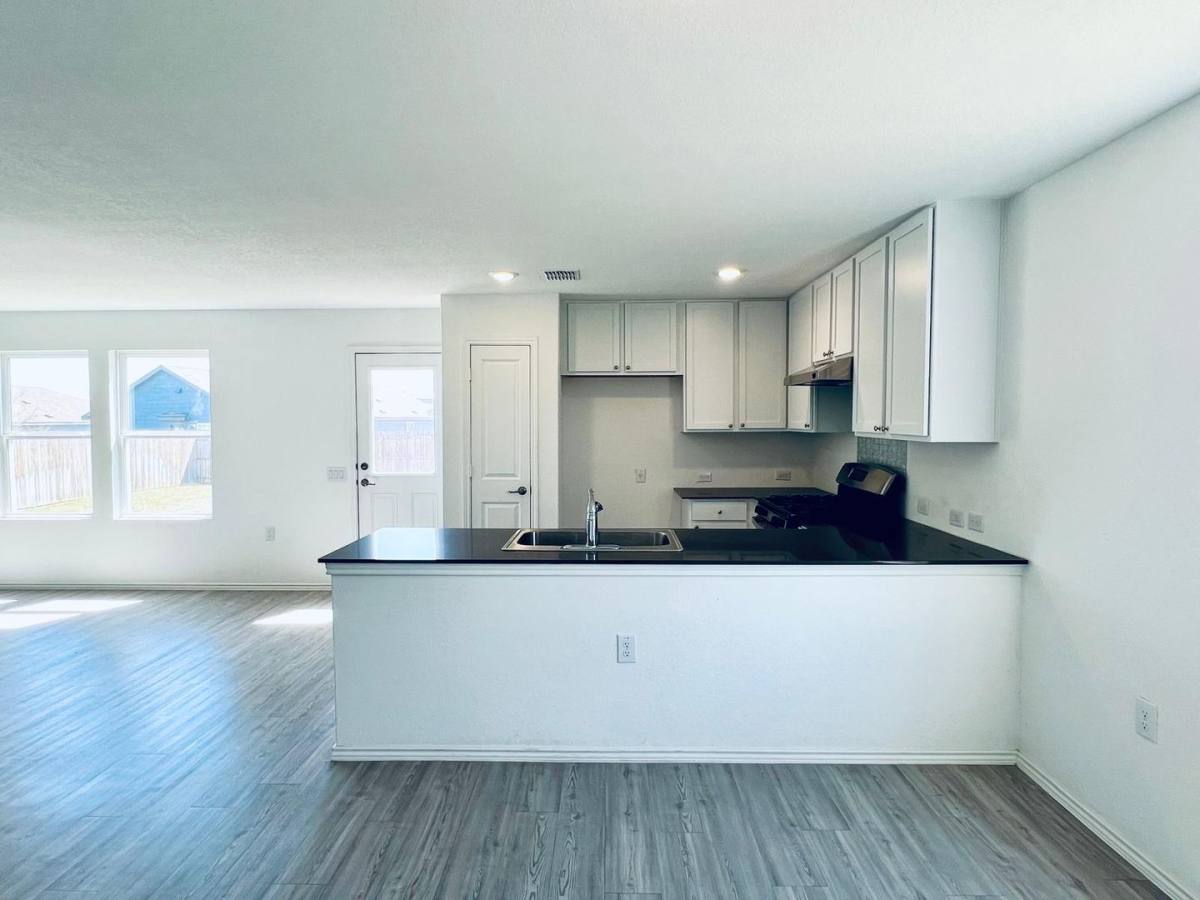 House for rent at 10135 Ana Heights, San Antonio, TX 78224