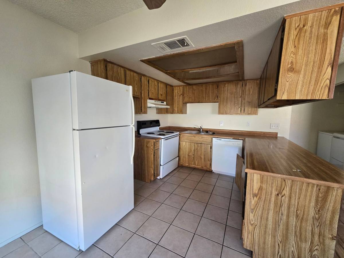 Condo for rent at 4300 Lamont St, Las Vegas, NV 89115