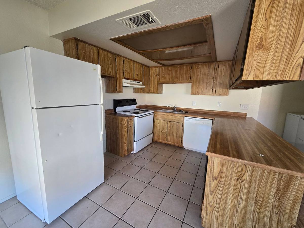 Condo for rent at 4300 Lamont St, Las Vegas, NV 89115