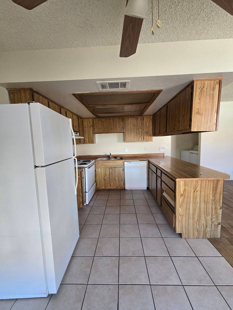 Condo for rent at 4300 Lamont St, Las Vegas, NV 89115