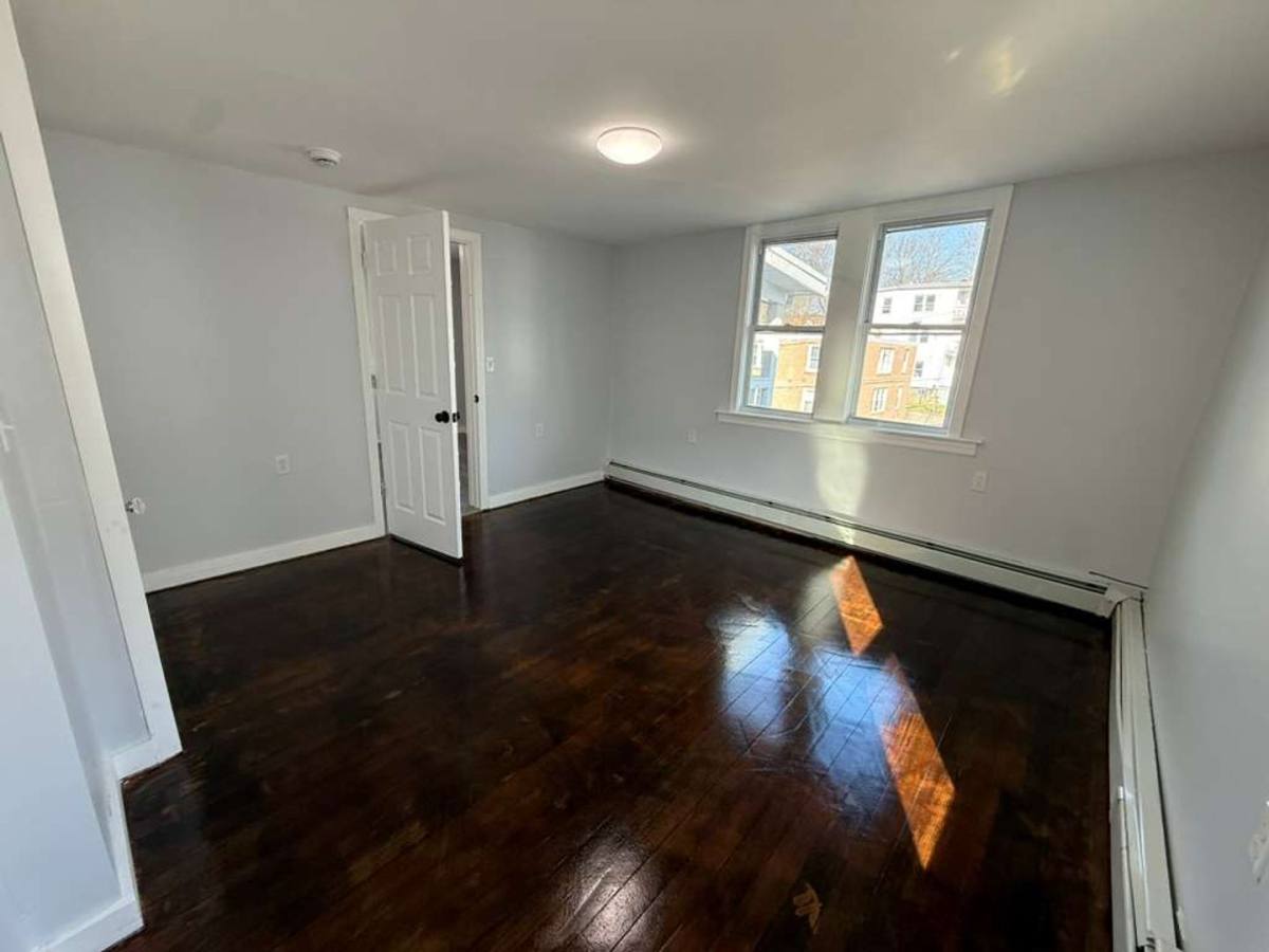 Apartment for rent at 88 Cross St, Southbridge, MA 01550
