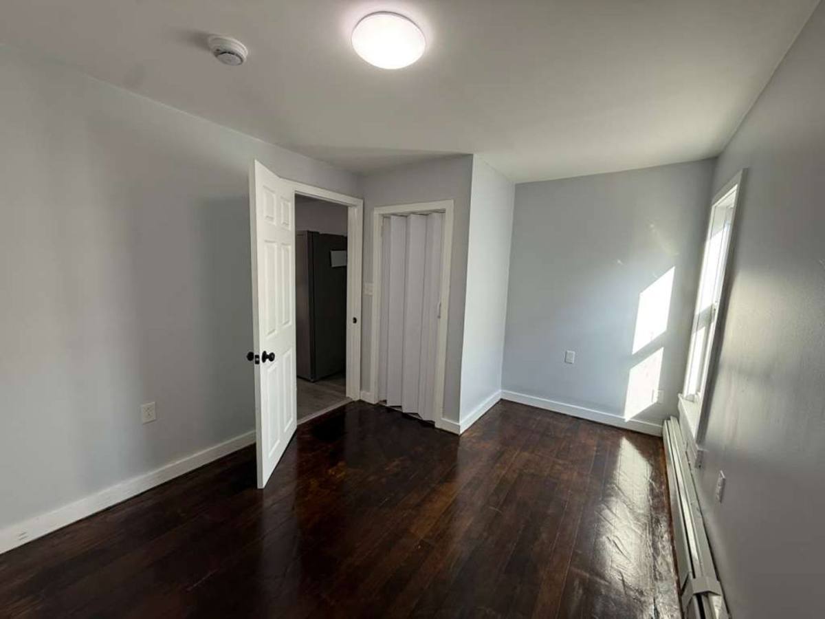 Apartment for rent at 88 Cross St, Southbridge, MA 01550