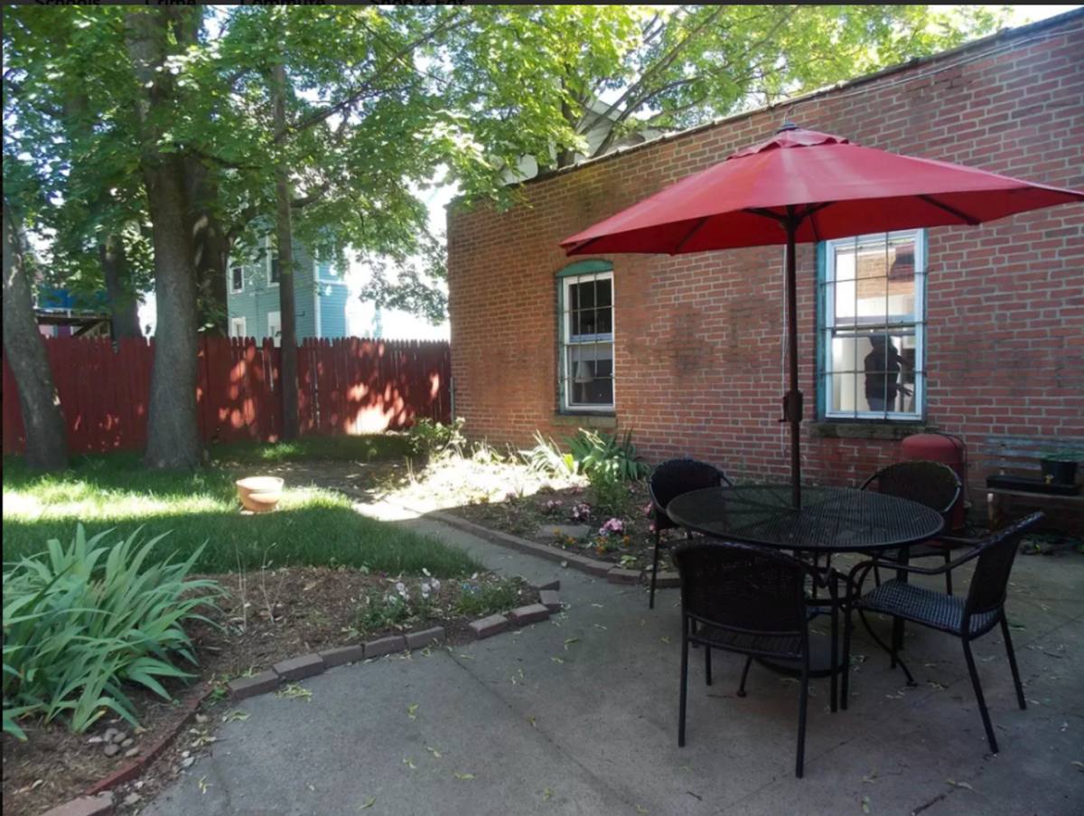 Apartment for rent at 924 State St, New Haven, CT 06511