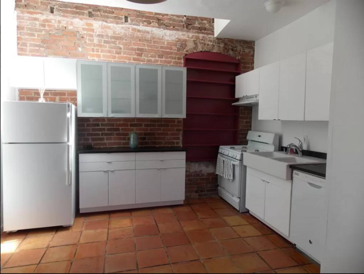 Apartment for rent at 924 State St, New Haven, CT 06511