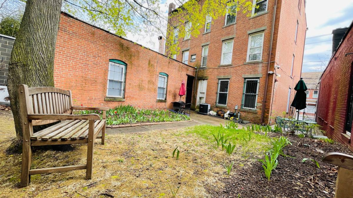 Apartment for rent at 924 State St, New Haven, CT 06511