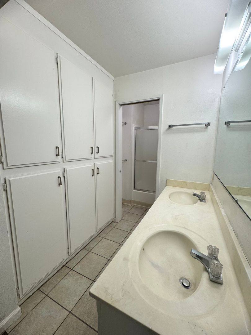 Apartment for rent at 1154 Magnolia Ave, Chico, CA 95926