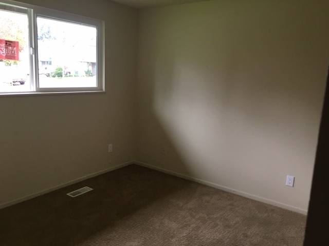 Apartment for rent at 1318 S Ivy St, Cornelius, OR 97113