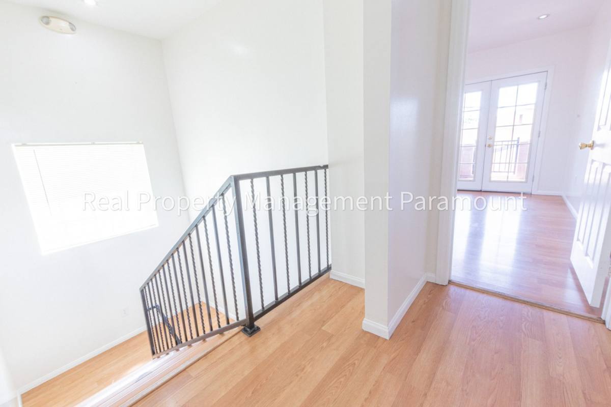 Apartment for rent at 3248 W 111th St, Inglewood, CA 90303