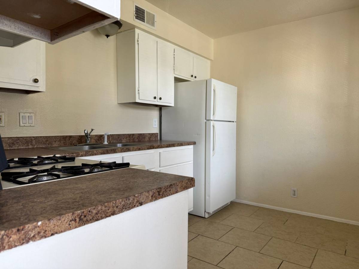 Apartment for rent at 301 & 305 Grove St NE, Albuquerque, NM 87108