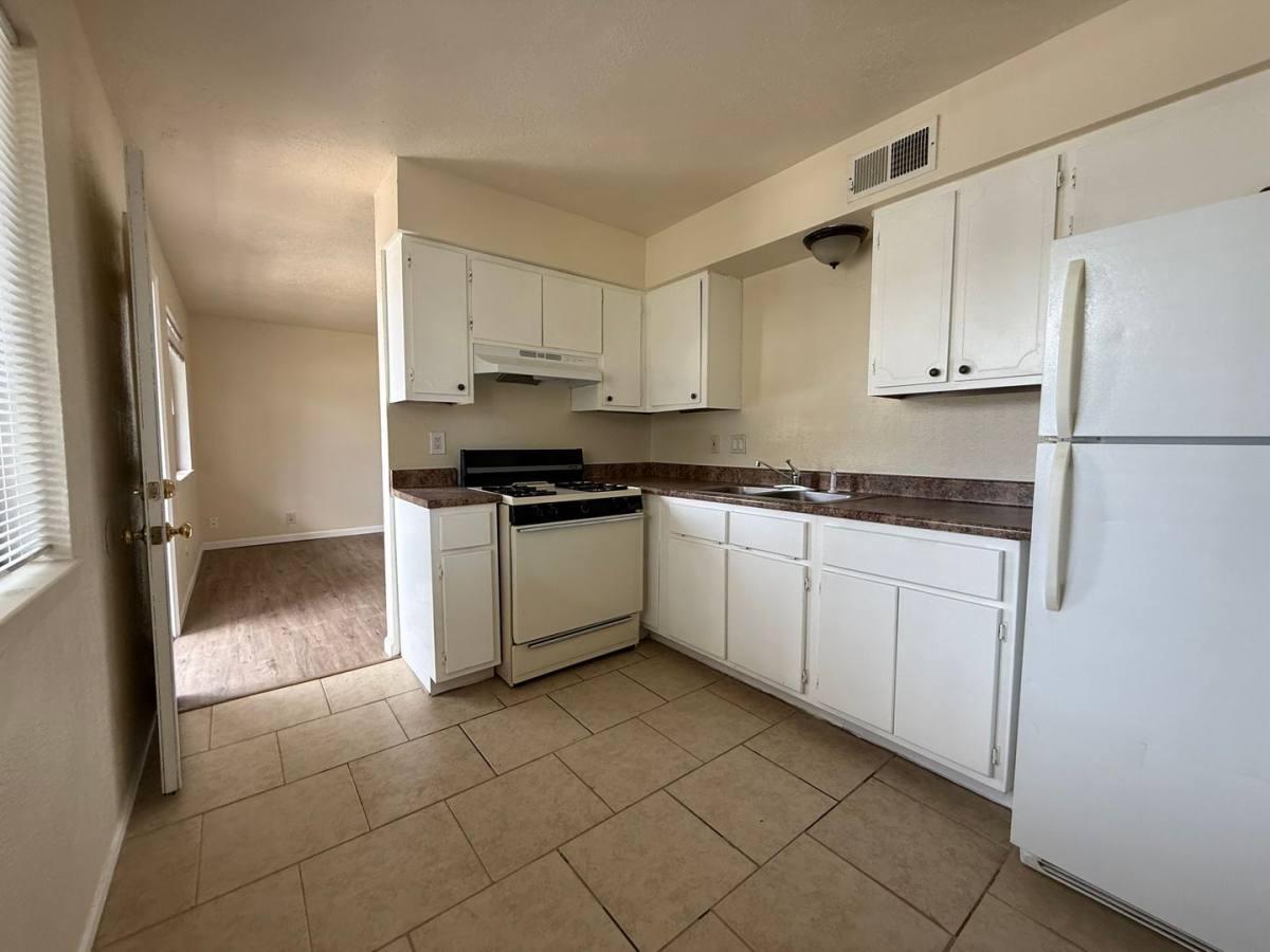 Apartment for rent at 301 & 305 Grove St NE, Albuquerque, NM 87108