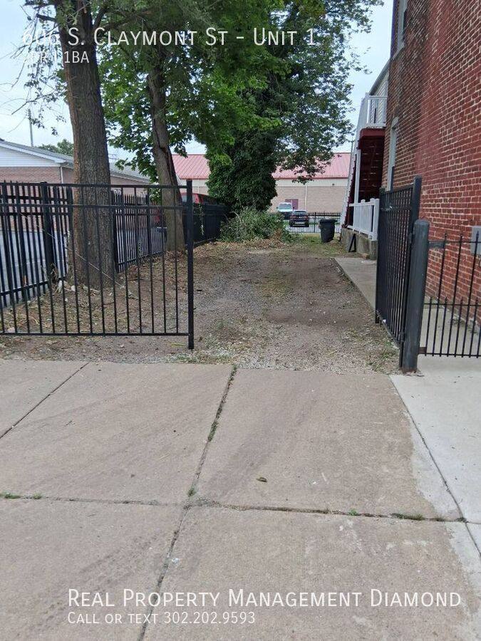 Apartment for rent at 606 S Claymont St #1, Wilmington, DE 19801