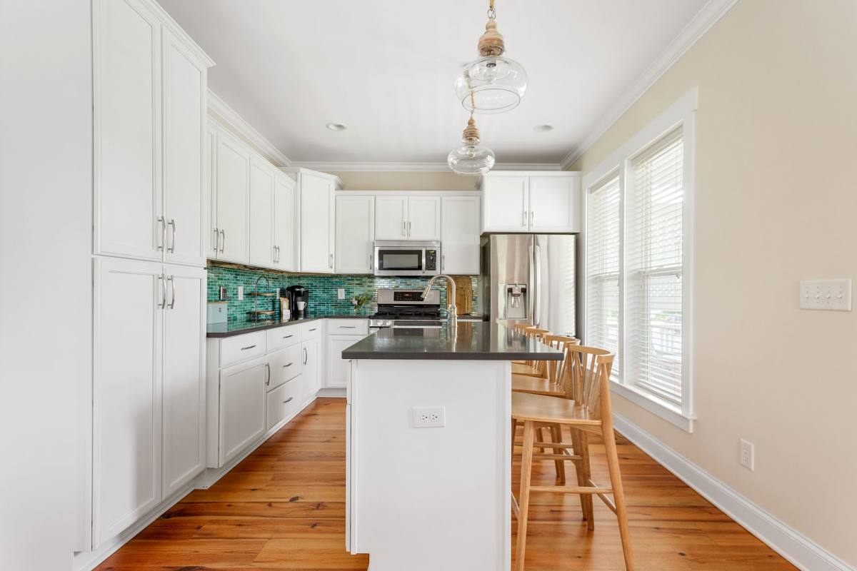 House for rent at 1 Piedmont Ave, Charleston, SC 29403
