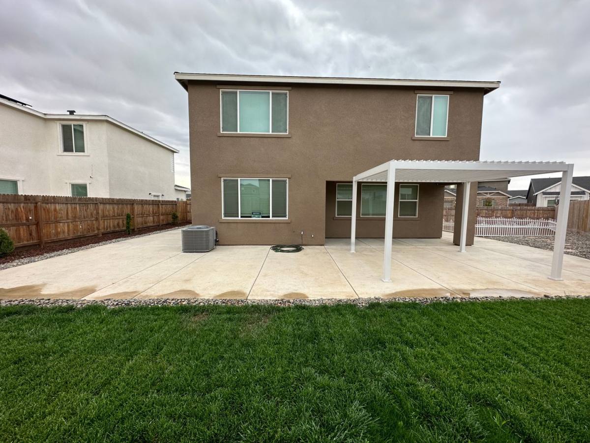 House for rent at 2455 Robledo Way, Merced, CA 95340