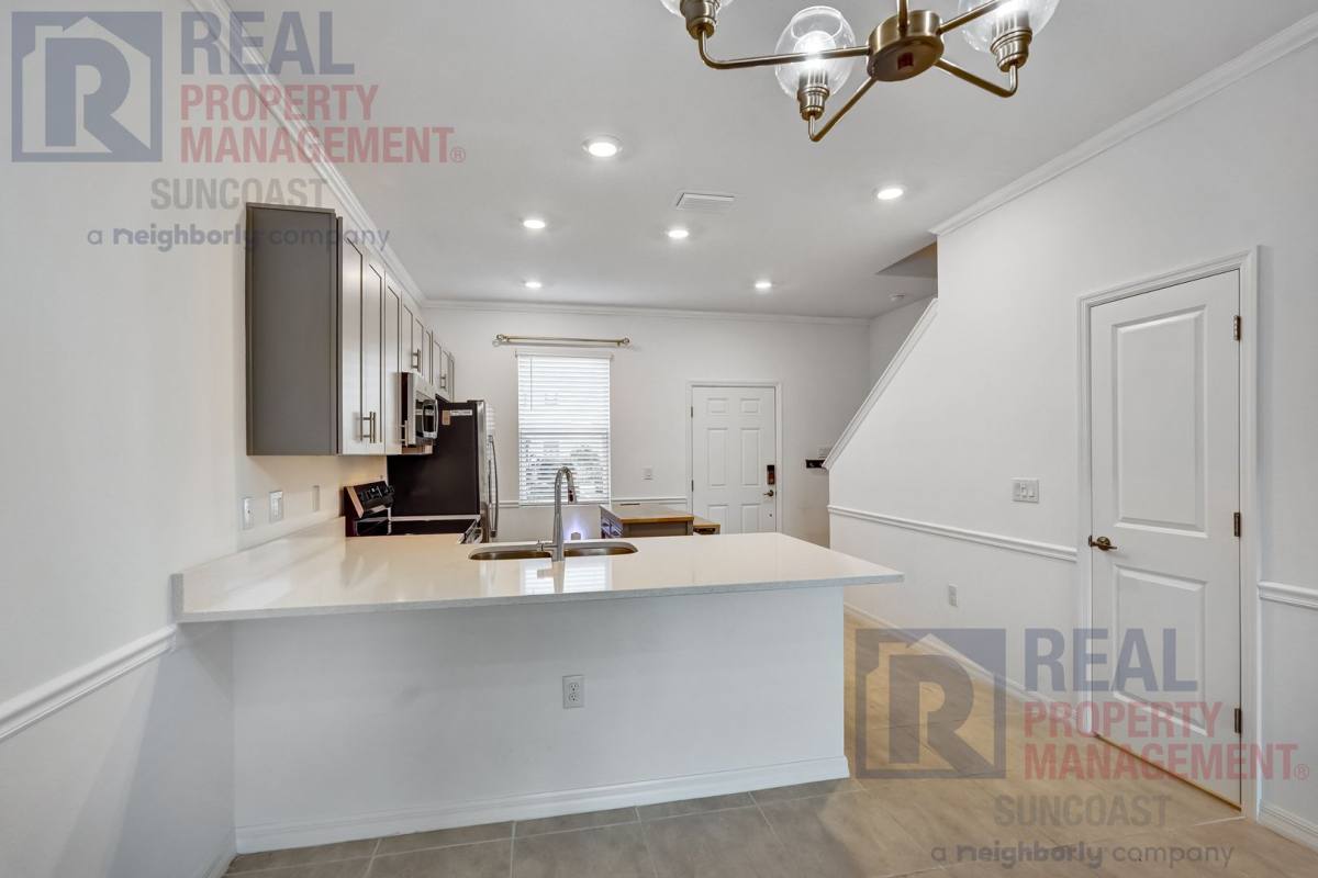 Townhouse for rent at 8937 Daybreak St, Sarasota, FL 34241