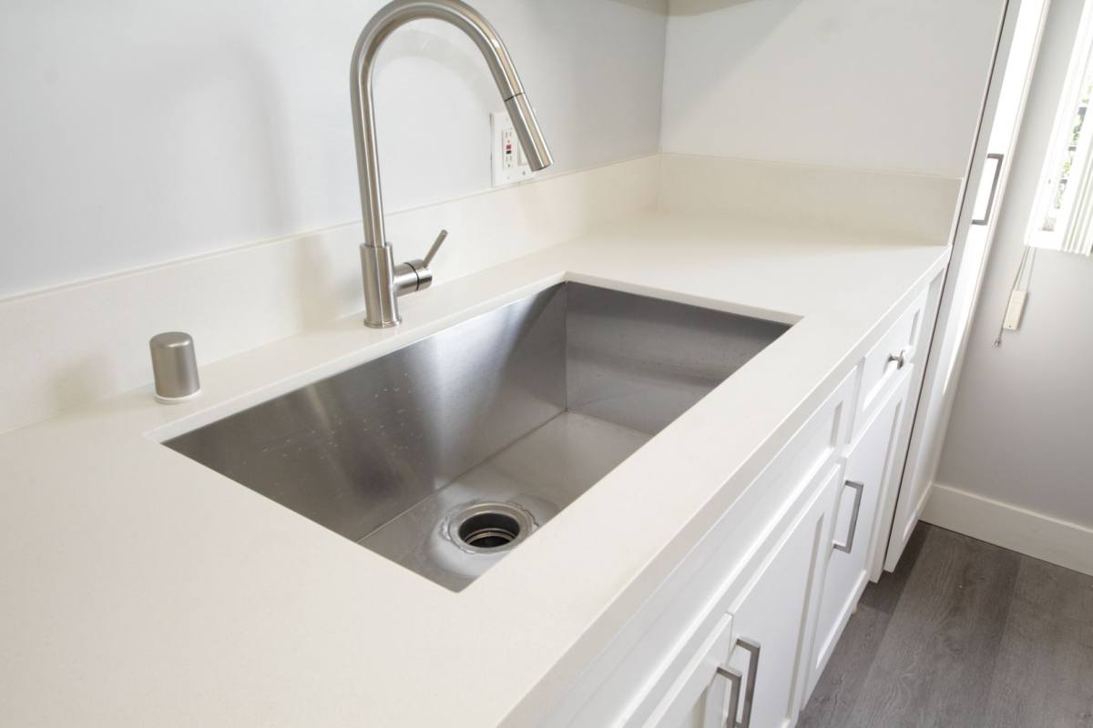 Apartment for rent at 11621 Ohio Ave, Los Angeles, CA 90025