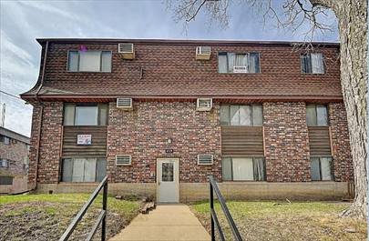 413 S Johnson St #4, Iowa City, IA 52240