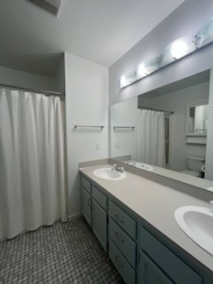 Condo for rent at 230 B St, Friday Harbor, WA 98250