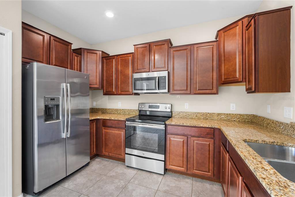Townhouse for rent at 2108 Golden Falcon Dr, Ruskin, FL 33570