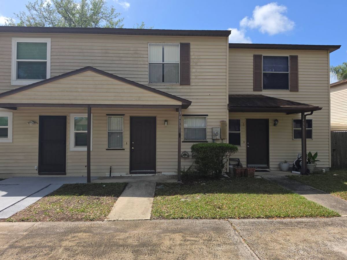 Townhouse for rent at 3433 Joe Murell Dr, Titusville, FL 32780