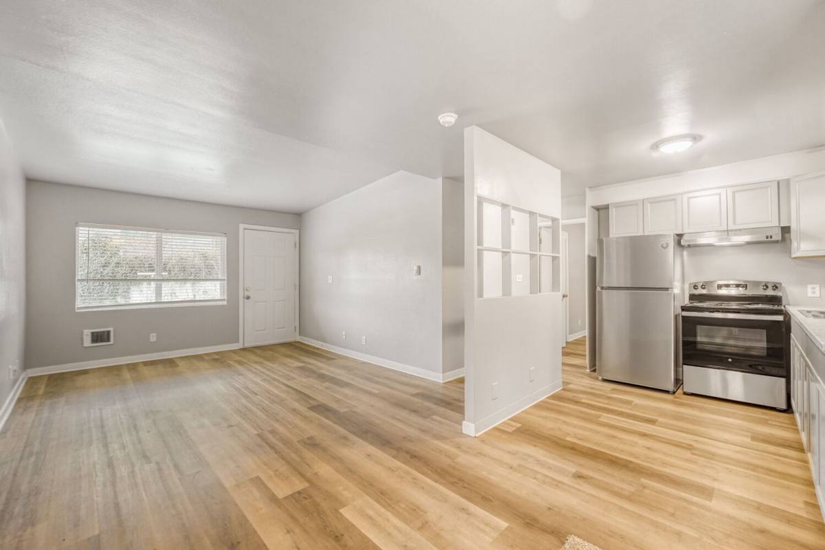 Apartment for rent at 9045 Canyon Dr, Kent, WA 98030