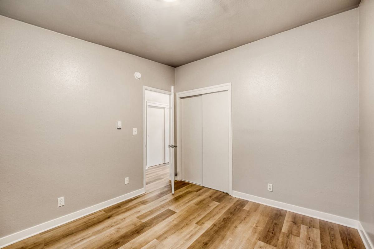 Apartment for rent at 9045 Canyon Dr, Kent, WA 98030