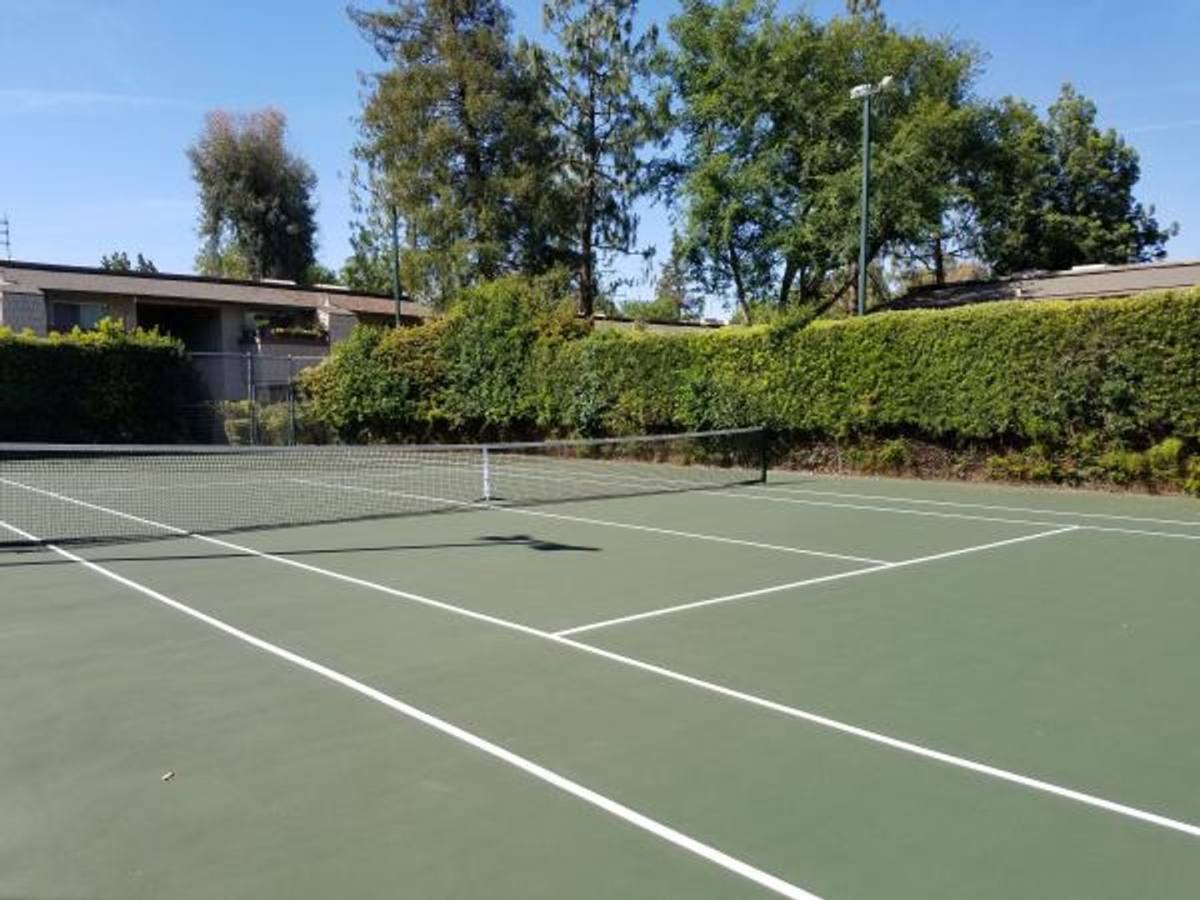 Apartment for rent at 5739 N Cedar Ave, Fresno, CA 93710