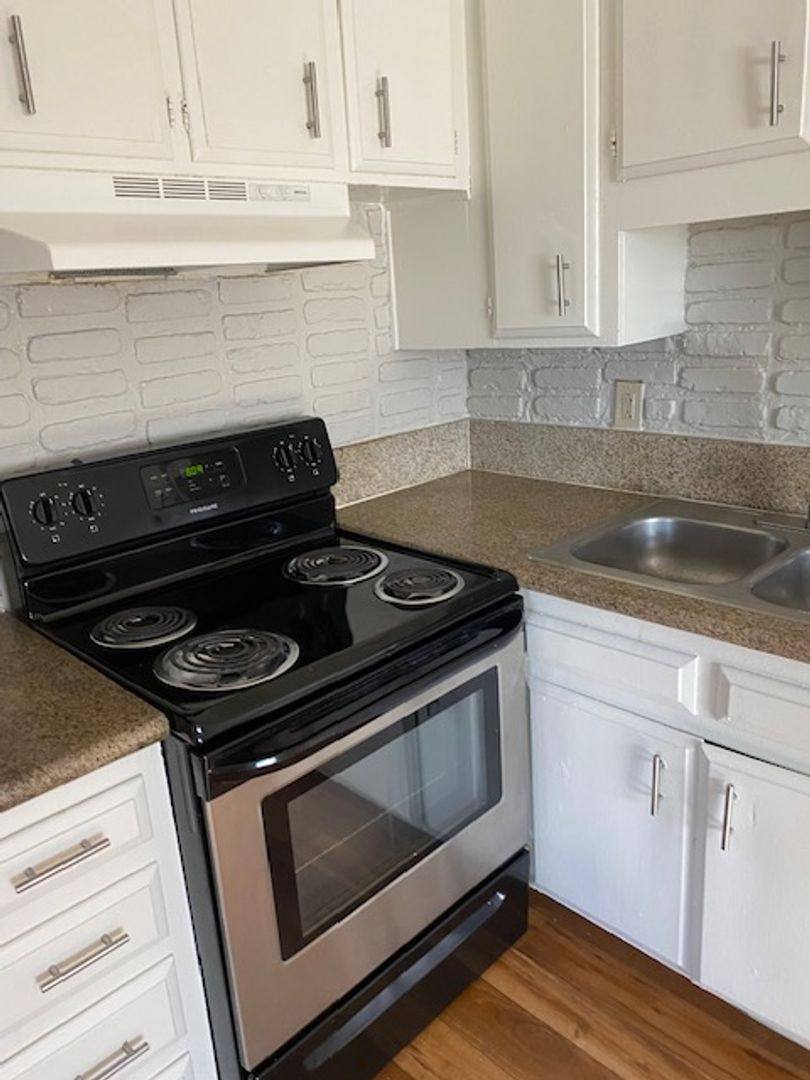 Apartment for rent at 725 Lilly Lane, Las Vegas, NV 89101