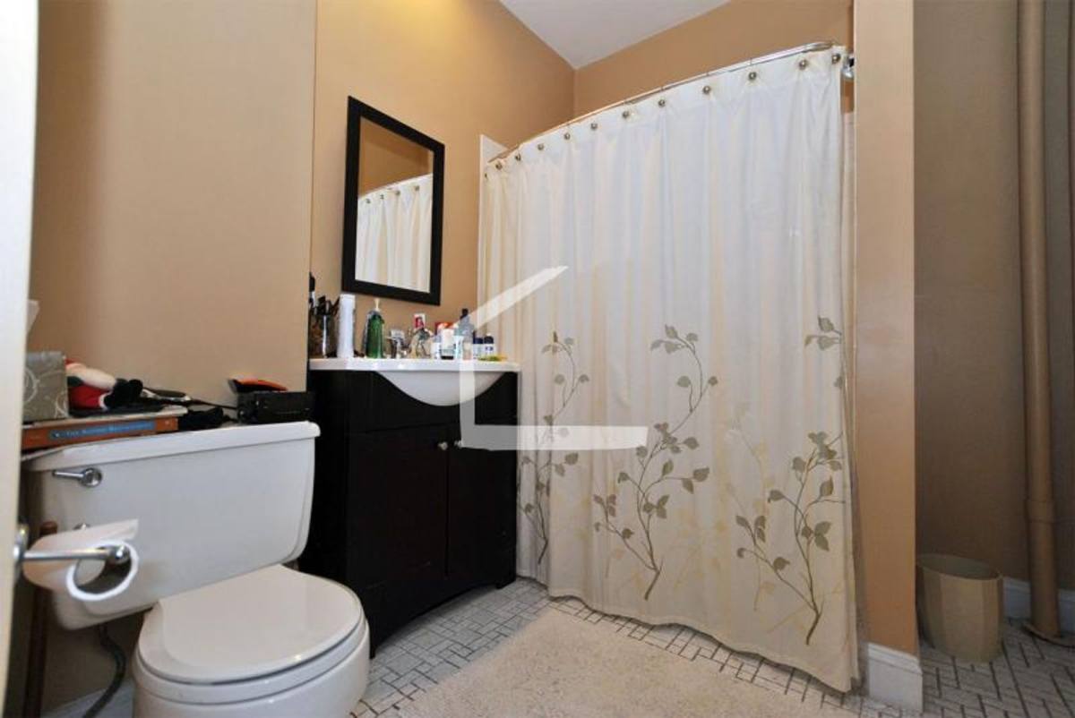 Apartment for rent at 1161 Commonwealth Ave #5, Allston, MA 02134
