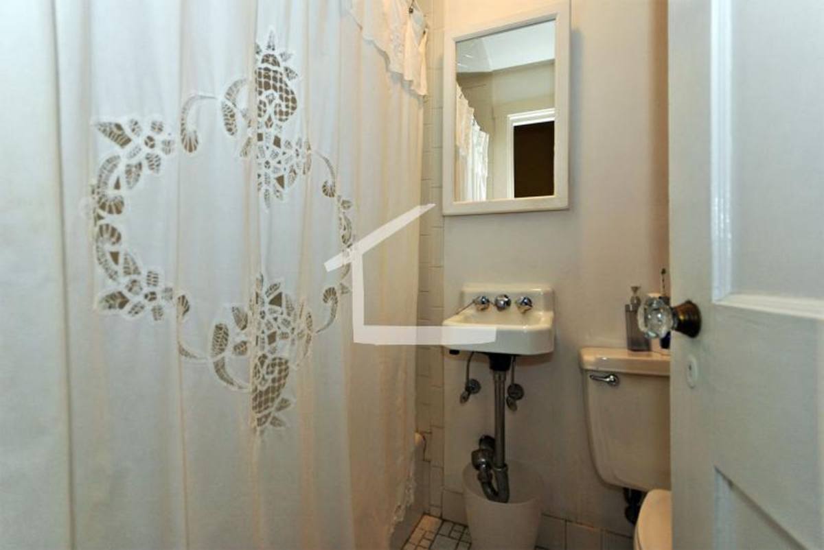 Apartment for rent at 1161 Commonwealth Ave #5, Allston, MA 02134