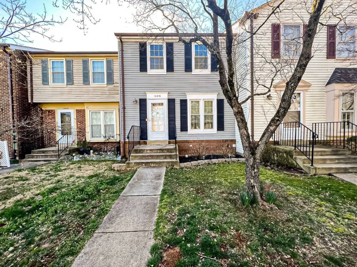 Townhouse for rent at 14416 Black Horse Court, Centreville, VA 20120