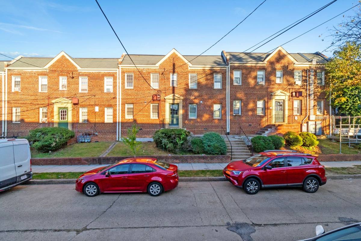 4713 3rd Place NW, Washington, DC 20011 - Apartment for Rent - Image 1