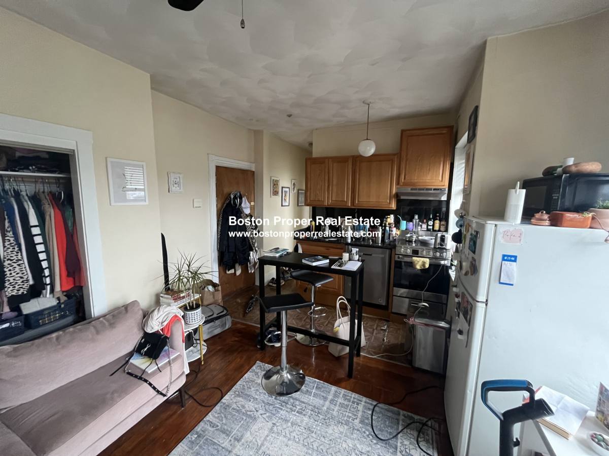 Apartment for rent at 108 Myrtle #18, Boston, MA 02114