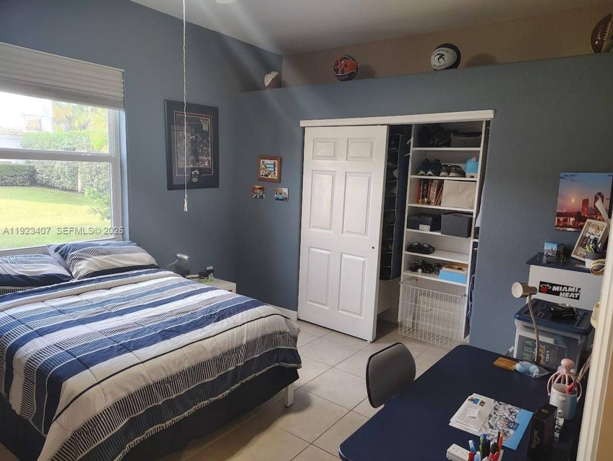 House for rent at 15802 SW 15th St, Fort Lauderdale, FL 33326
