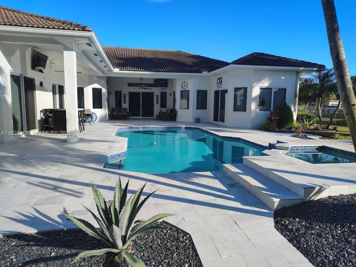 House for rent at 15802 SW 15th St, Fort Lauderdale, FL 33326