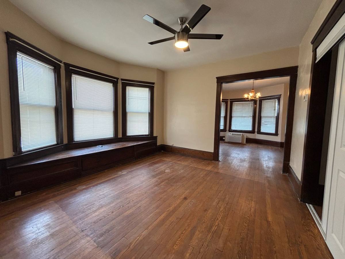 Apartment for rent at 1376 W 91st St, Cleveland, OH 44102
