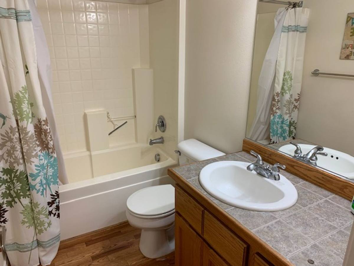 House for rent at 2907 NE 196th St, Seattle, WA 98155