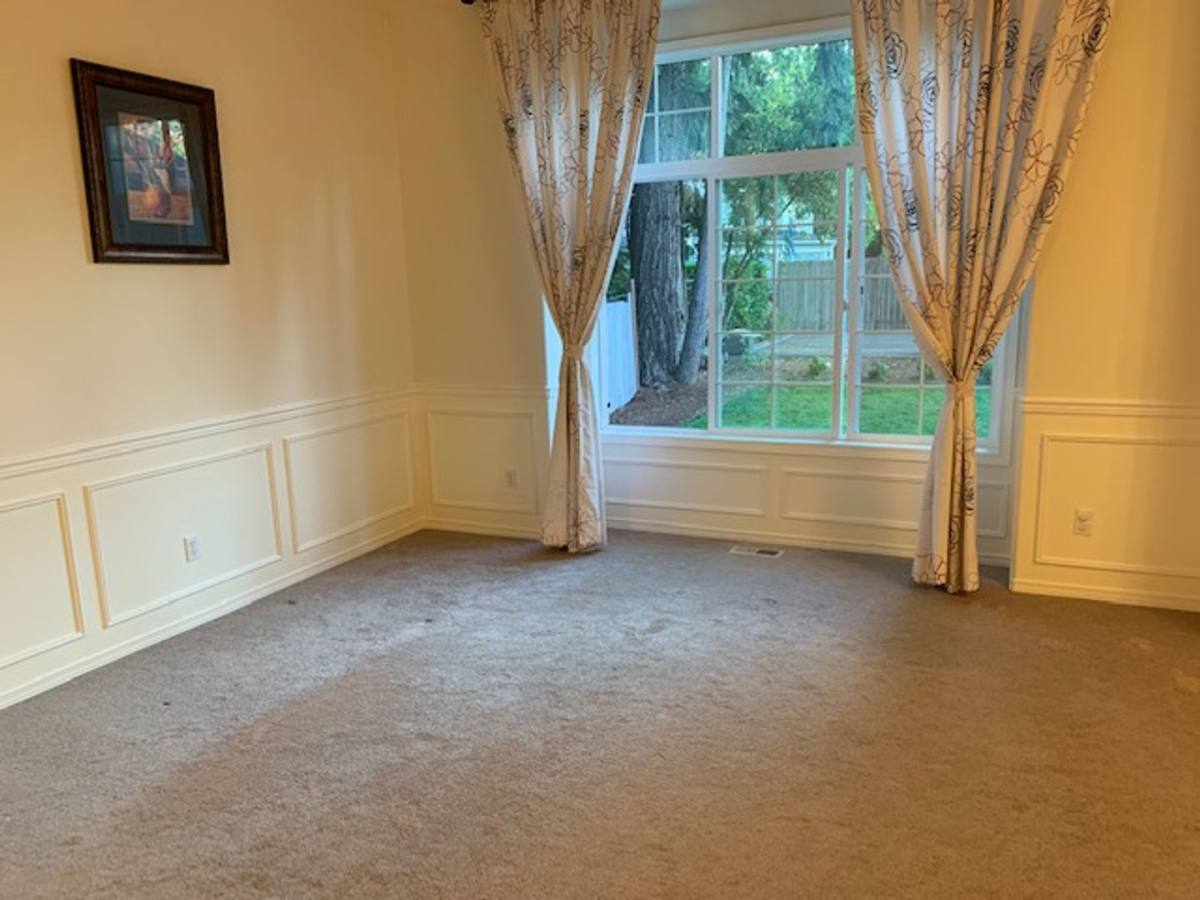 House for rent at 2907 NE 196th St, Seattle, WA 98155