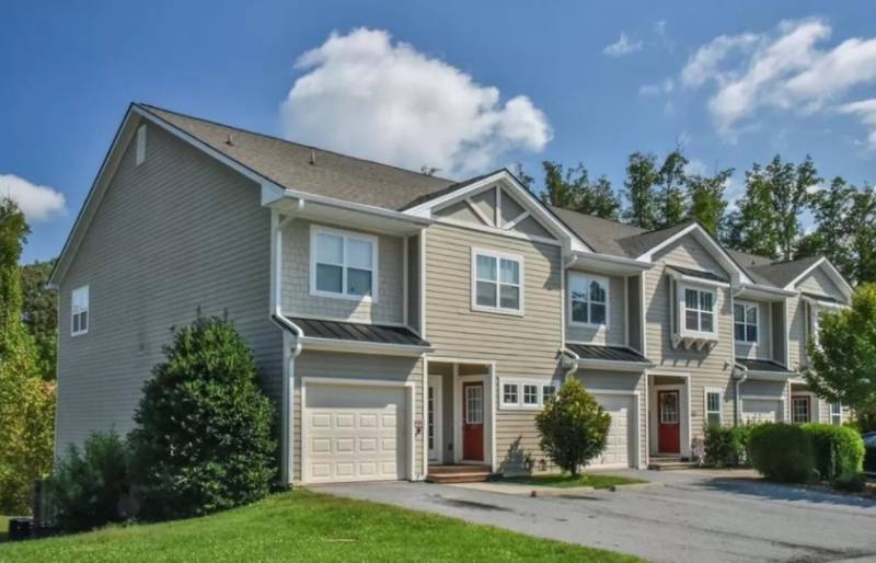 Condo for rent at 94 Foxden Dr #102, Fletcher, NC 28732