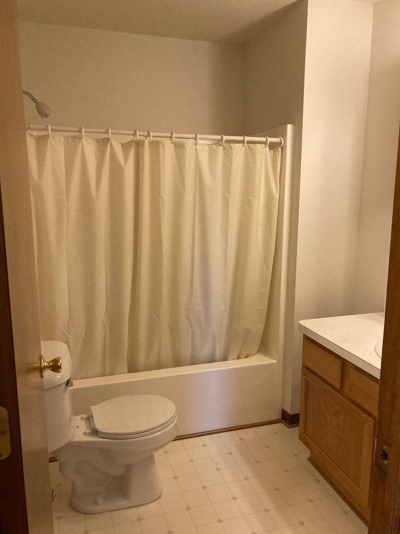 Condo for rent at 2636 Stadium View, Ypsilanti, MI 48197