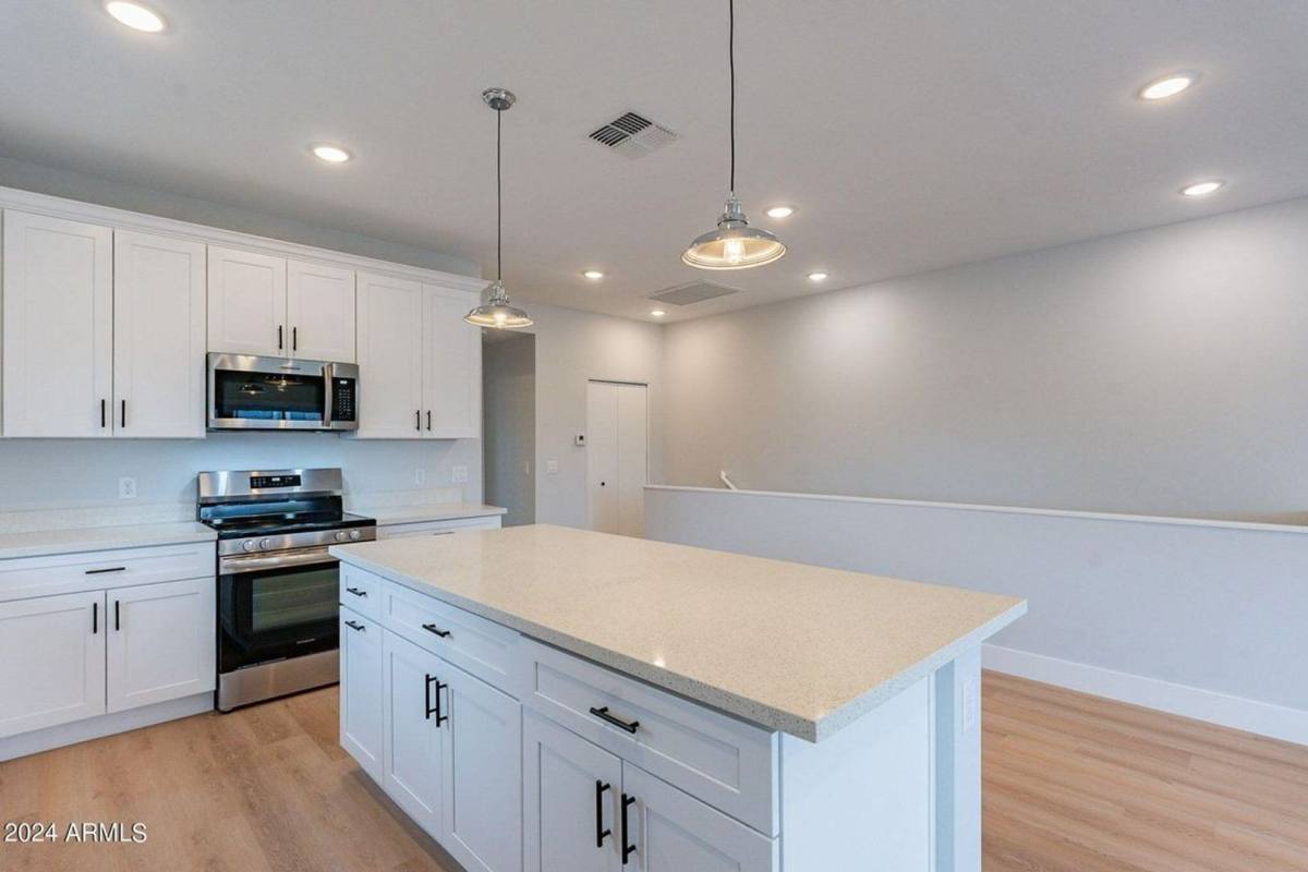 Townhouse for rent at 3301 N 18th St, Phoenix, AZ 85016