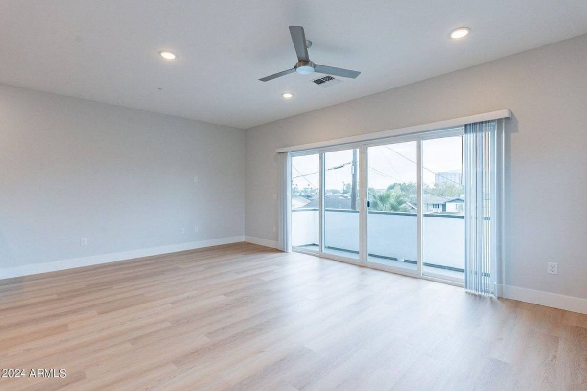 Townhouse for rent at 3301 N 18th St, Phoenix, AZ 85016