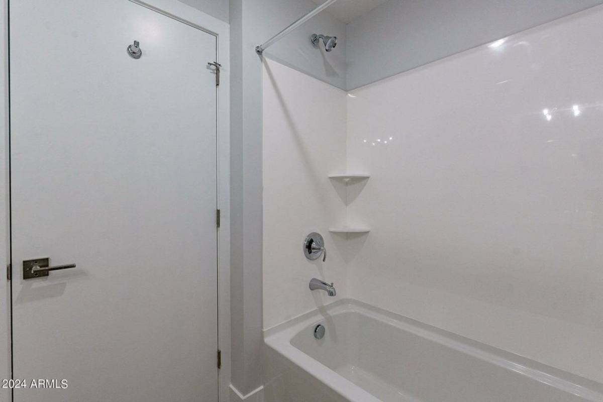 Townhouse for rent at 3301 N 18th St, Phoenix, AZ 85016