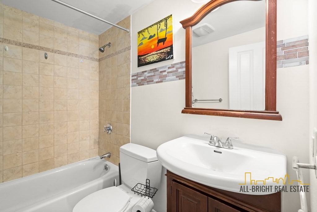 Apartment for rent at 84 Grant #8, Somerville, MA 02145